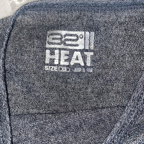 32 degree heat, gray under layer top - Picture 2 of 3